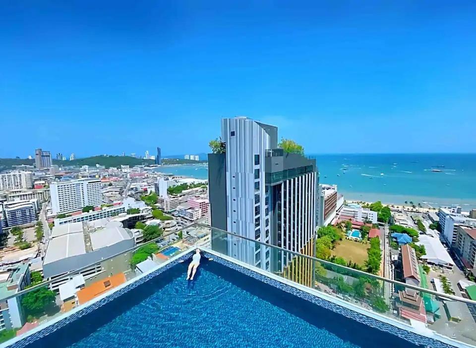 Great Location With Infinity Pool - Central Pattayaアパートメント エクステリア 写真